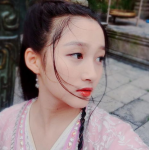 大话娱乐吃瓜美少女是谁,吃瓜美少女的真实身份大揭秘