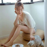 街拍美女背景音乐,捕捉时尚潮流的节奏